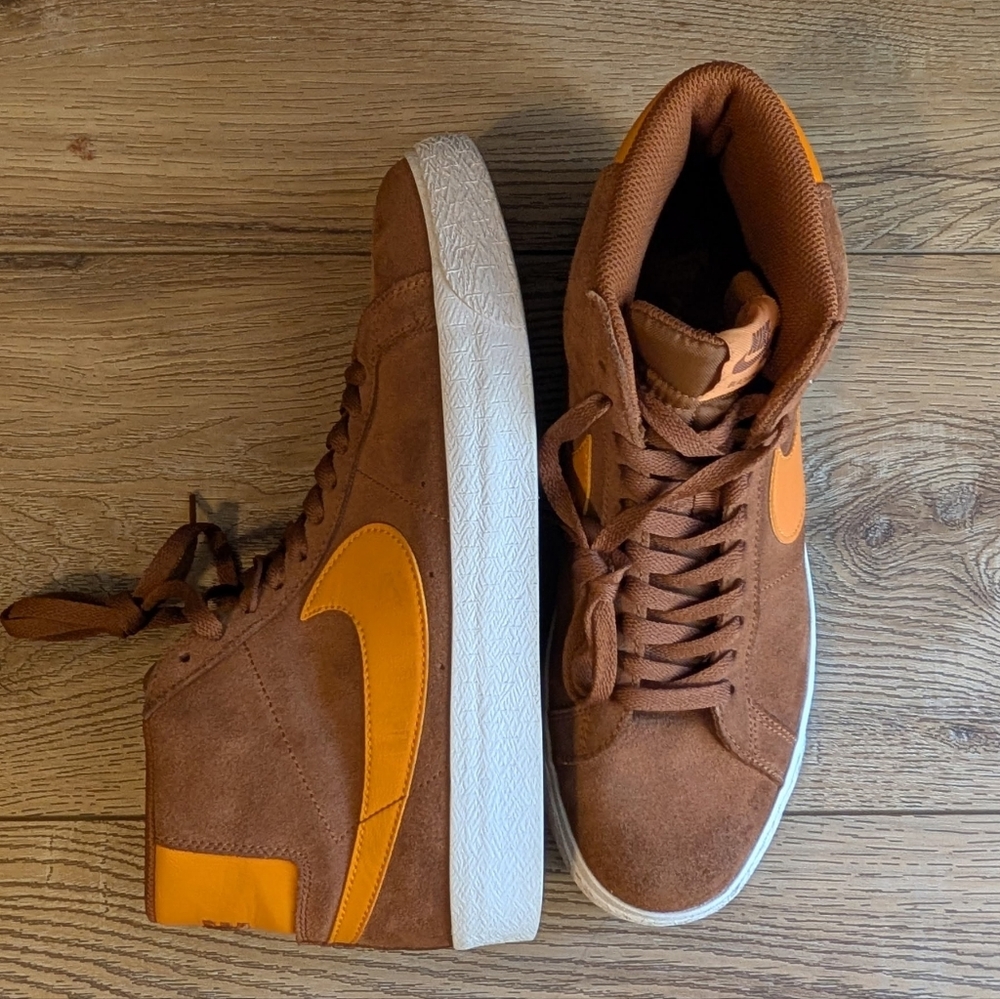 Zoom Blazer Nike MID skate shoes Orange and brown - suede